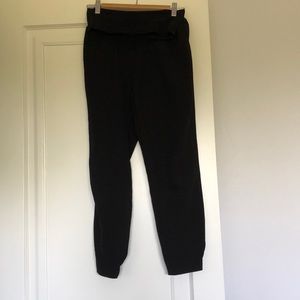 Pea in the Pod black dress pants